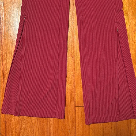 Lululemonn ribbed softstreme pants - Picture 3 of 8